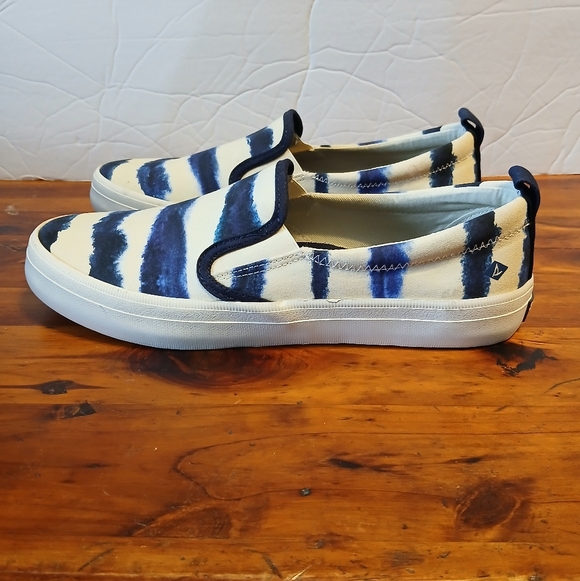 Sperry Crest Twin Gore Tie Dye Stripe Slip On Shoes Women's Size 7.5 M - Picture 10 of 12